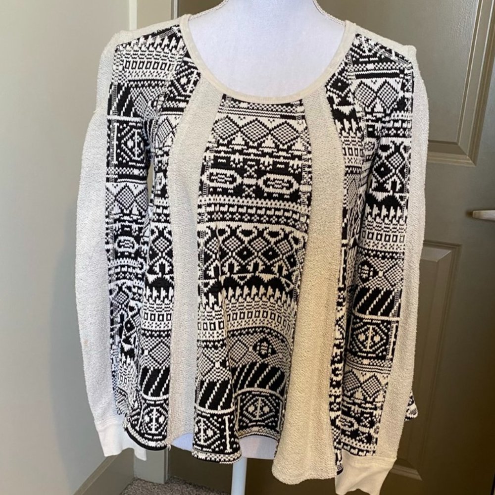 ANTHROPOLOGIE | Women's Black and White Sweater